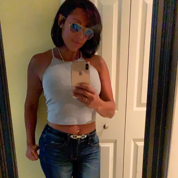 Meet your Posher, Dee - Picture 3 of 4